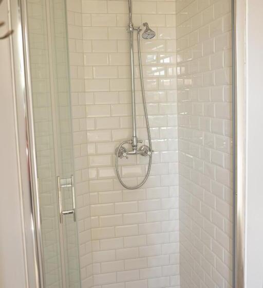 Bed and Breakfast Domaine Des Jammetous   Hotel And Yoga Retreat Center