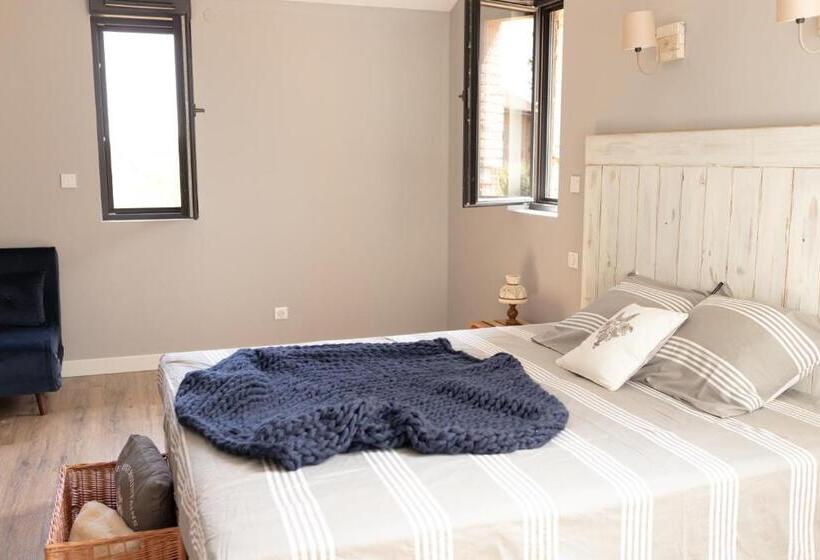 Bed and Breakfast Domaine Des Jammetous   Hotel And Yoga Retreat Center