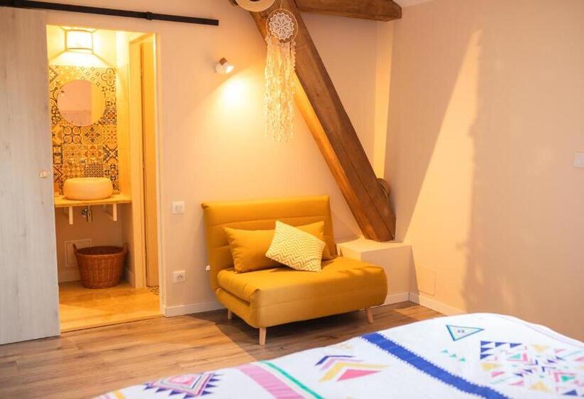 Bed and Breakfast Domaine Des Jammetous   Hotel And Yoga Retreat Center