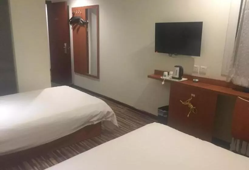 Hotelli Goldmet Inn Beojing Capital Airport Xinguozhan