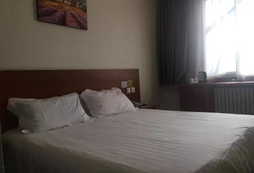 Hotelli Goldmet Inn Beojing Capital Airport Xinguozhan