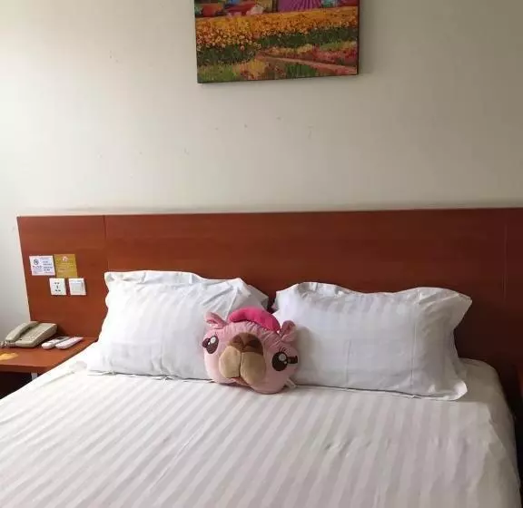 Hotelli Goldmet Inn Beojing Capital Airport Xinguozhan