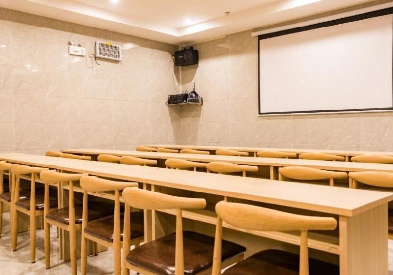 호텔 Greentree Inn Maanshan East Railway Station Oushang Supermarket Business