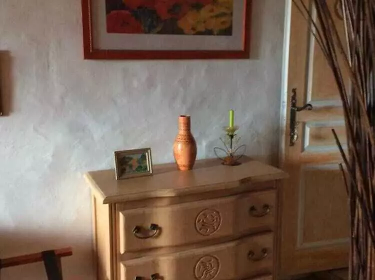 Aamiaismajoitus (B&B) Chambres D Hôtes Gelous