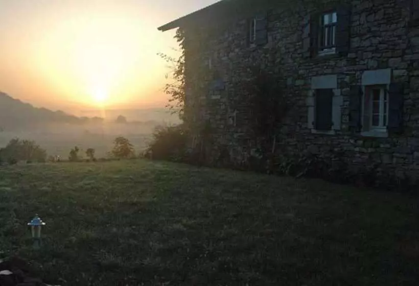 Aamiaismajoitus (B&B) Chambres D Hôtes Gelous