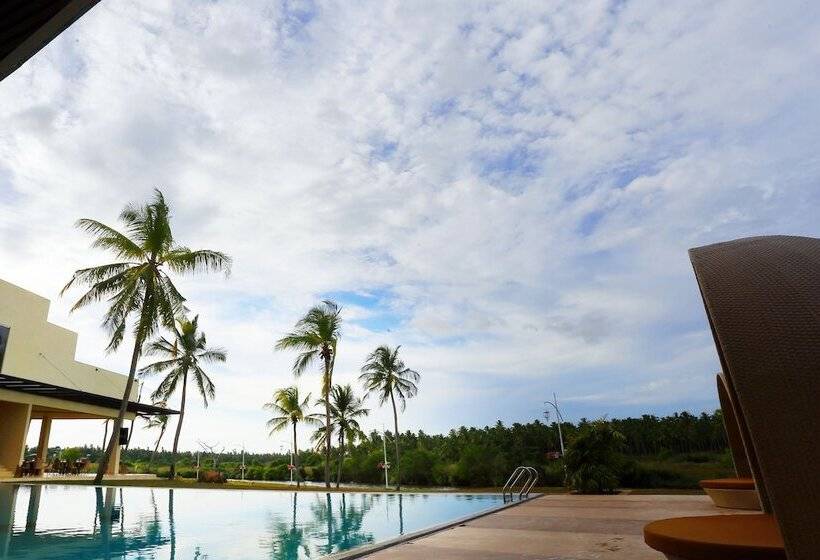 Hotel Avenra Gangaara