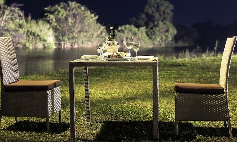 Hotel Avenra Gangaara