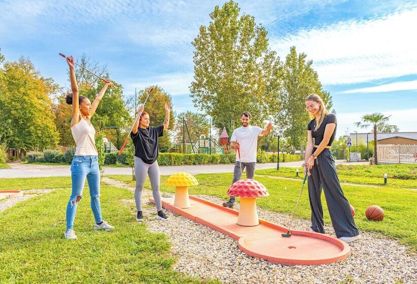 בית מלון כפרי Camping Le Parc De Paris