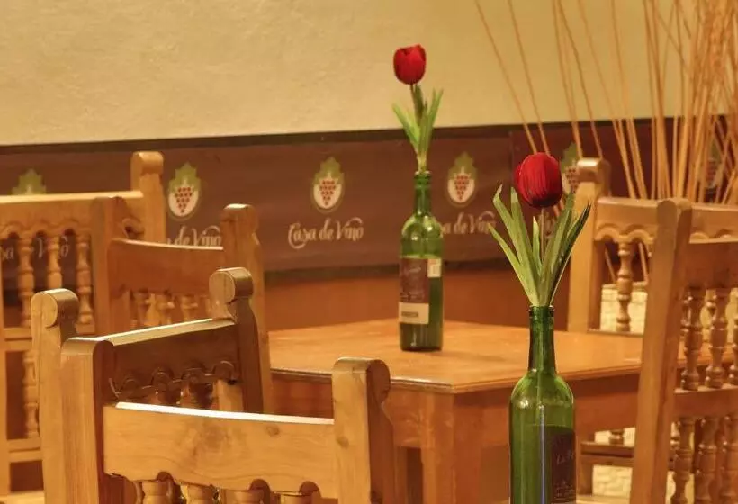 Hotelli Casa De Vino