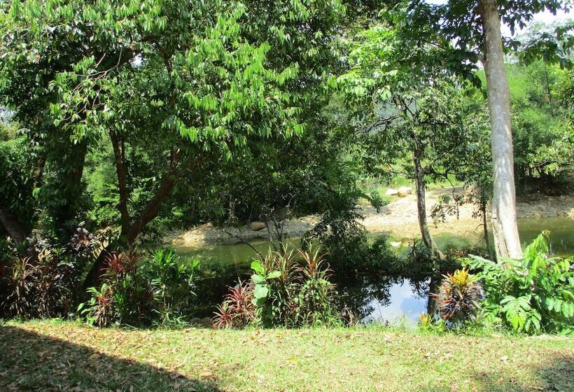 Отель Khao Sok Island Resort And Spa