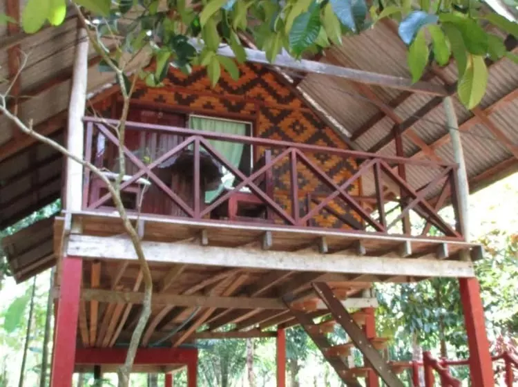 Hotelli Khao Sok Island Resort And Spa