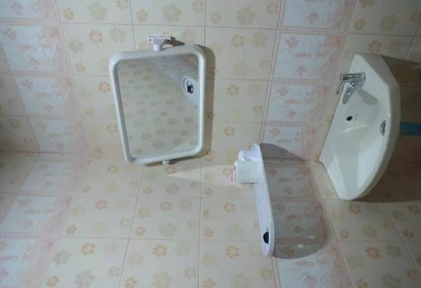 Hotelli Khao Sok Island Resort And Spa