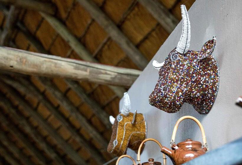 Отель Royal Thonga Safari Lodge