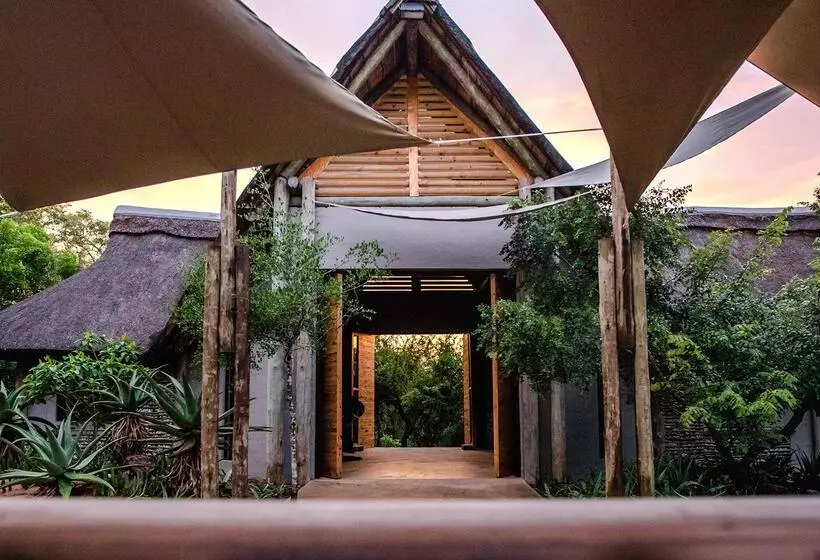 Hotelli Royal Thonga Safari Lodge