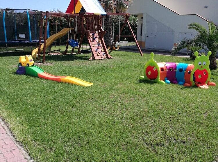 אתר נופש Villaggio Alemia