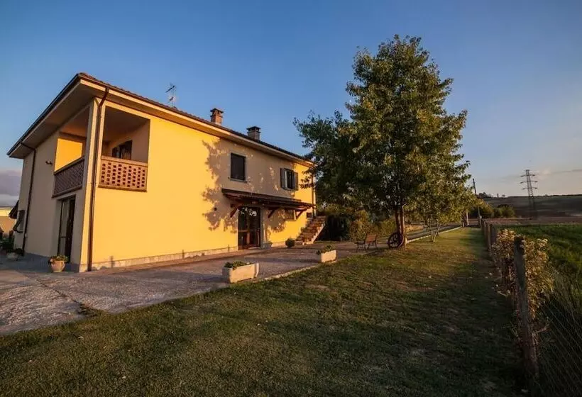 Aamiaismajoitus (B&B) La Casetta Di Lina