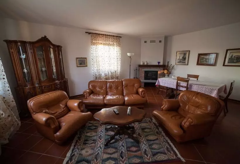 Aamiaismajoitus (B&B) La Casetta Di Lina