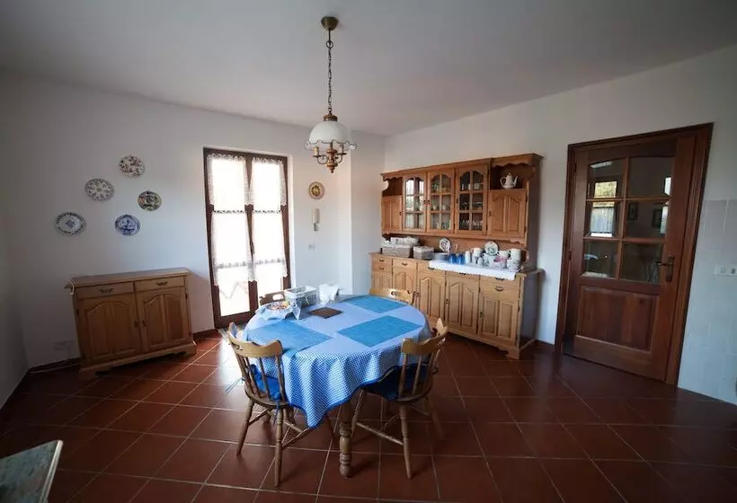 Aamiaismajoitus (B&B) La Casetta Di Lina