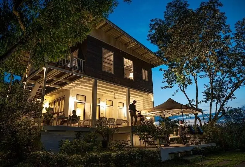 Hotelli Arthit  Tara Lodge