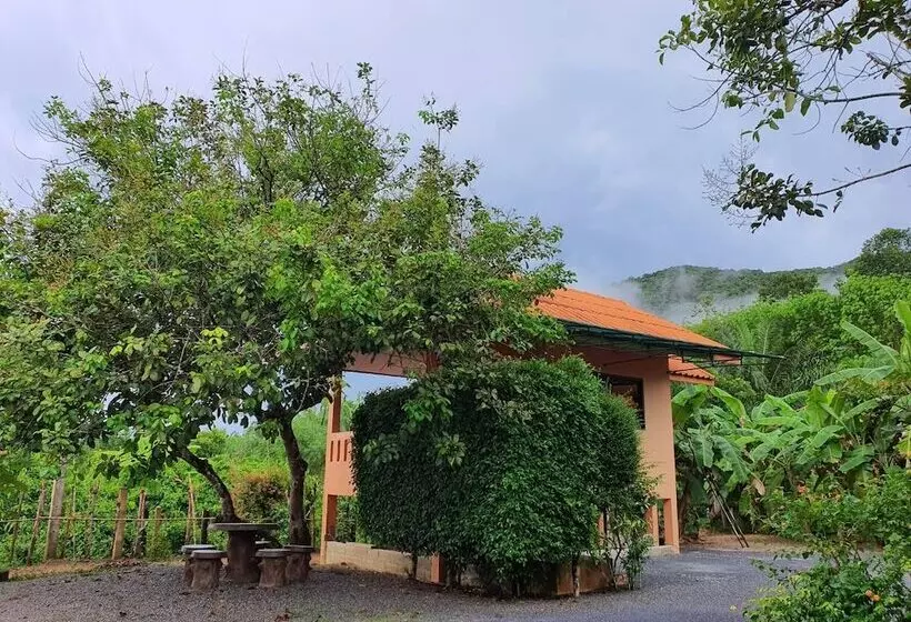 ホテル At Sichon  Resort