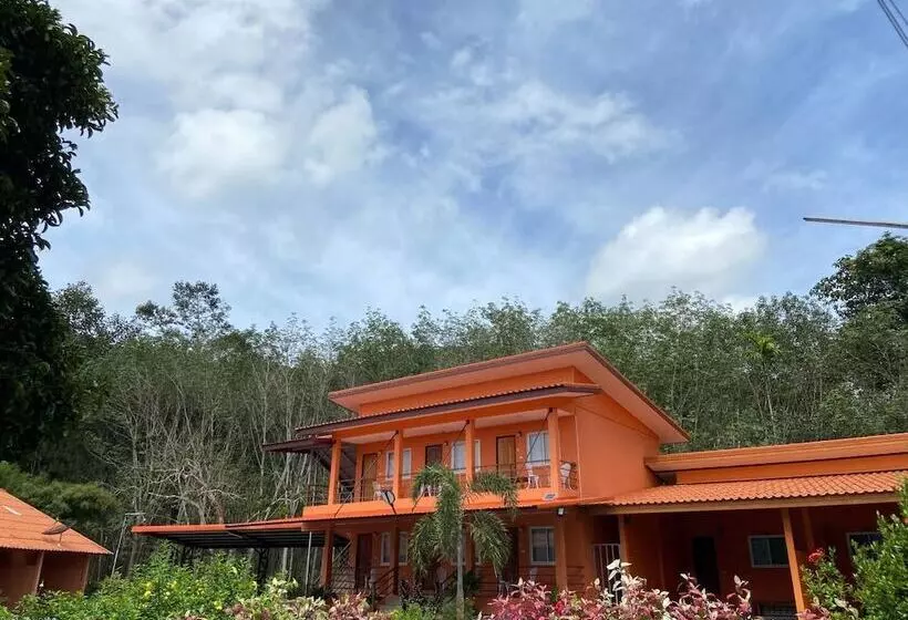 ホテル At Sichon  Resort