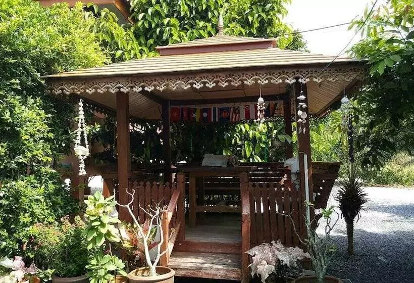 ホテル At Sichon  Resort