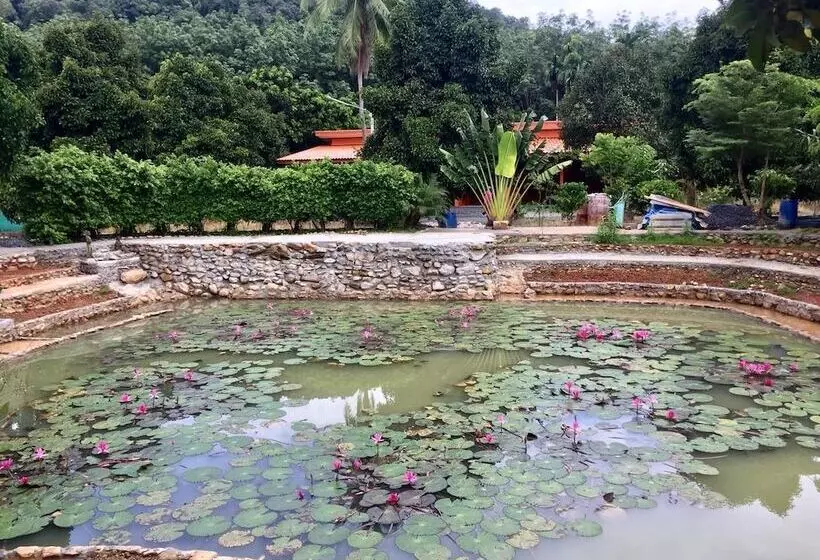 ホテル At Sichon  Resort