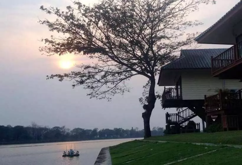 ホテル Bungchawak Resort