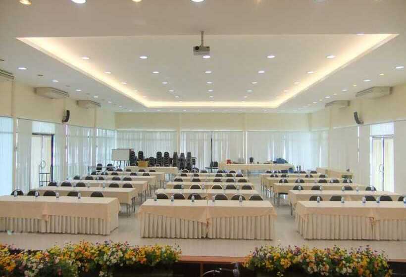 בית מלון כפרי Bungchawak Resort