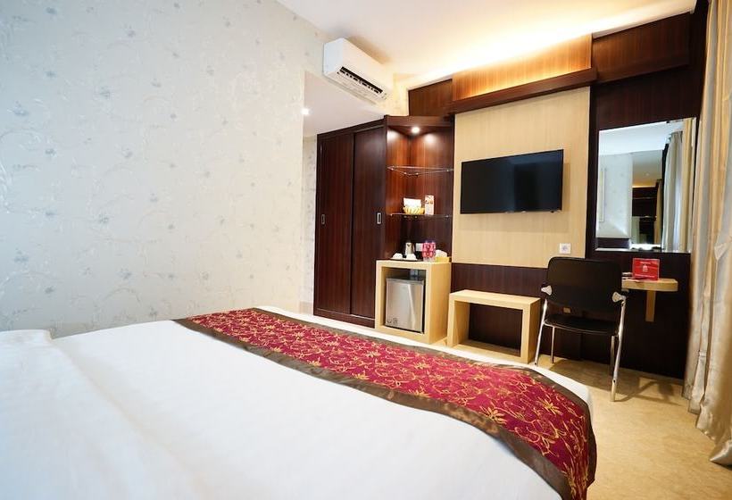 Отель Cardinal Lucky Star