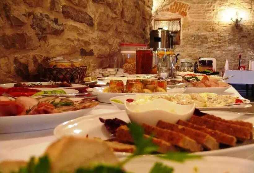 Hotelli Dwór Zbożenna