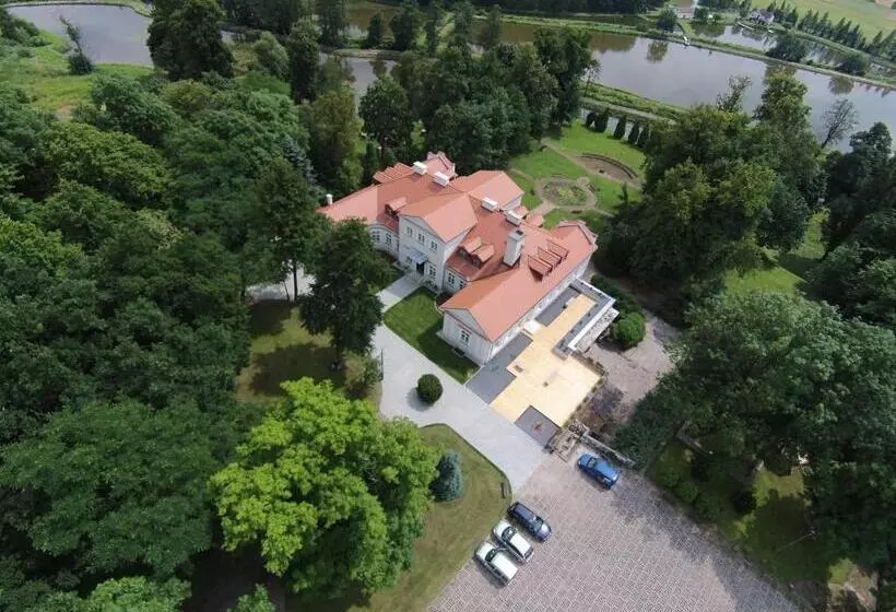 Hotelli Dwór Zbożenna