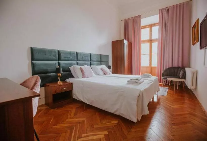 Hotelli Dwór Zbożenna