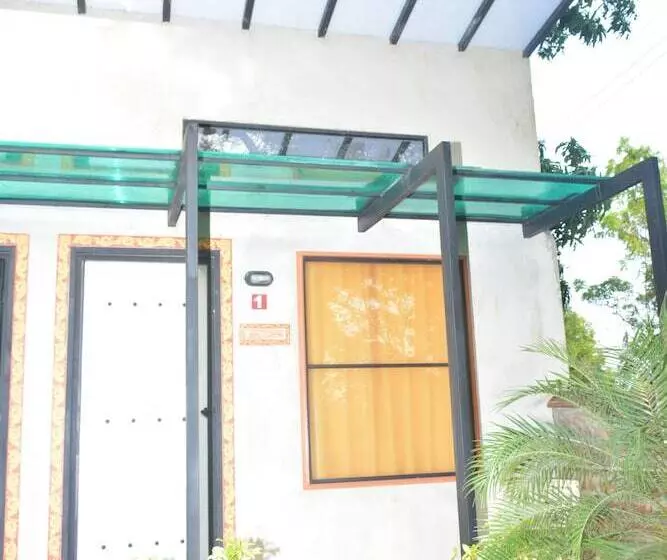 Hotelli Haritha Holidays