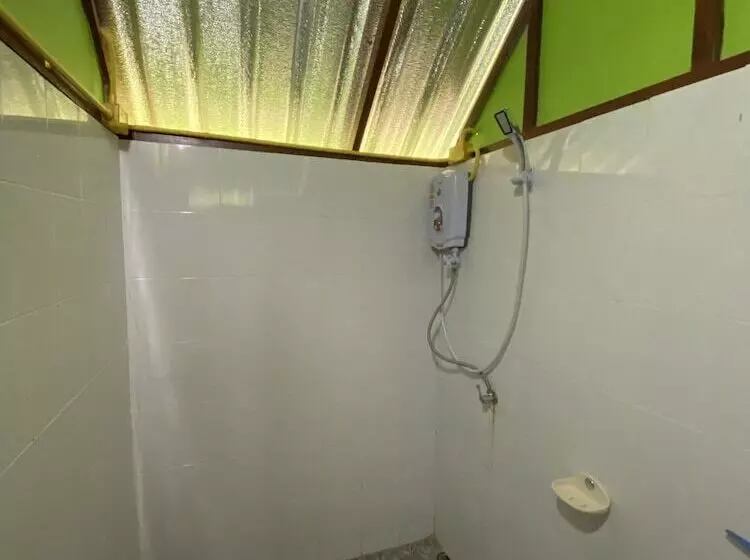 Hotelli Khaosok Bamboo Huts Resort