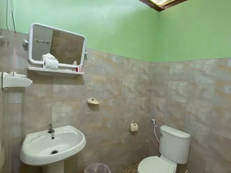 Hotelli Khaosok Bamboo Huts Resort