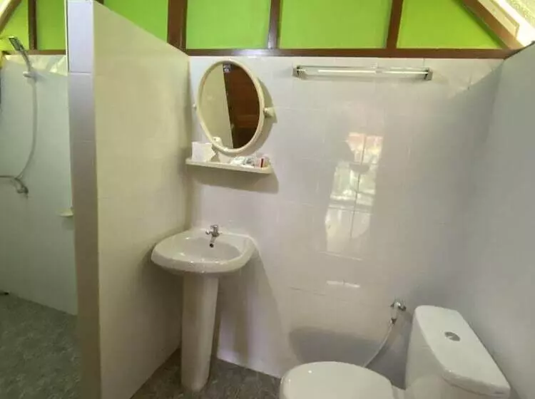 Hotelli Khaosok Bamboo Huts Resort