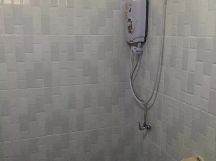 Hotelli Khaosok Bamboo Huts Resort