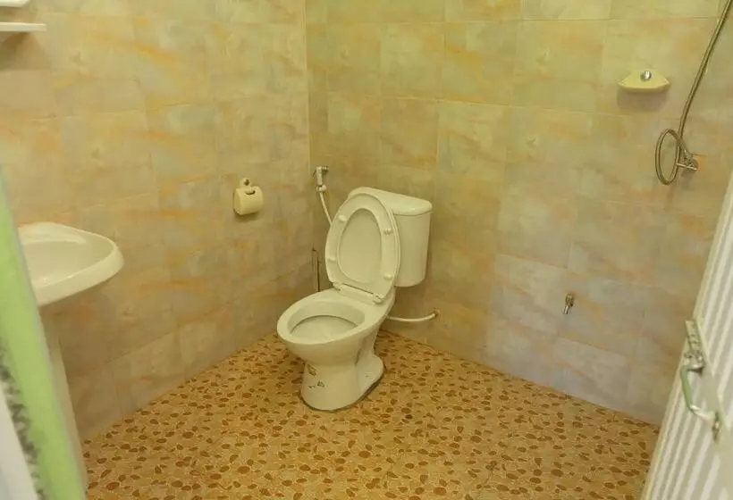 Hotelli Khaosok Bamboo Huts Resort