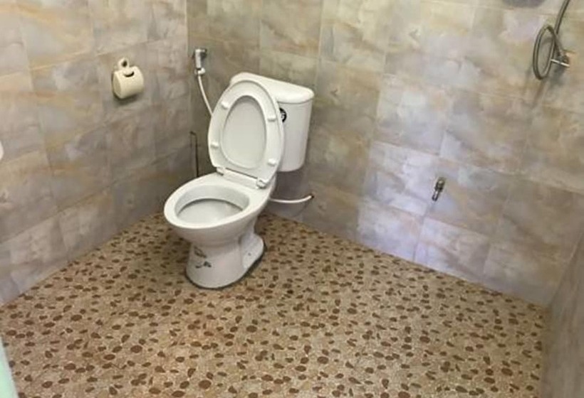 Отель Khaosok Bamboo Huts Resort