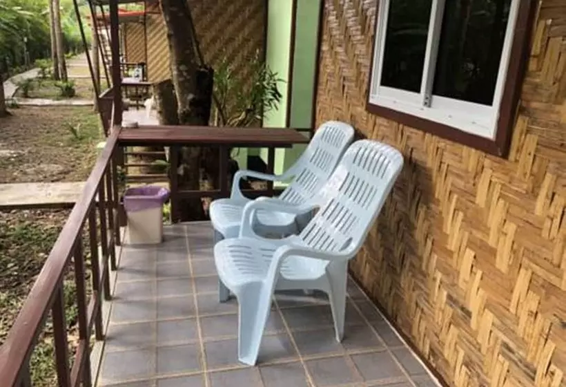 Hotelli Khaosok Bamboo Huts Resort