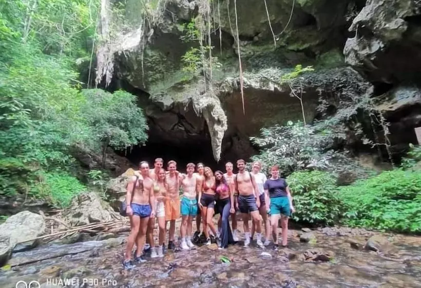 Hotelli Khaosok River Camp