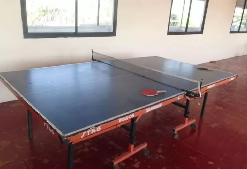 Hotelli Shanthiniketan   Online Suites