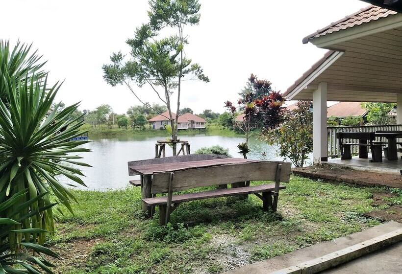 호텔 Pirom Lake And Resort