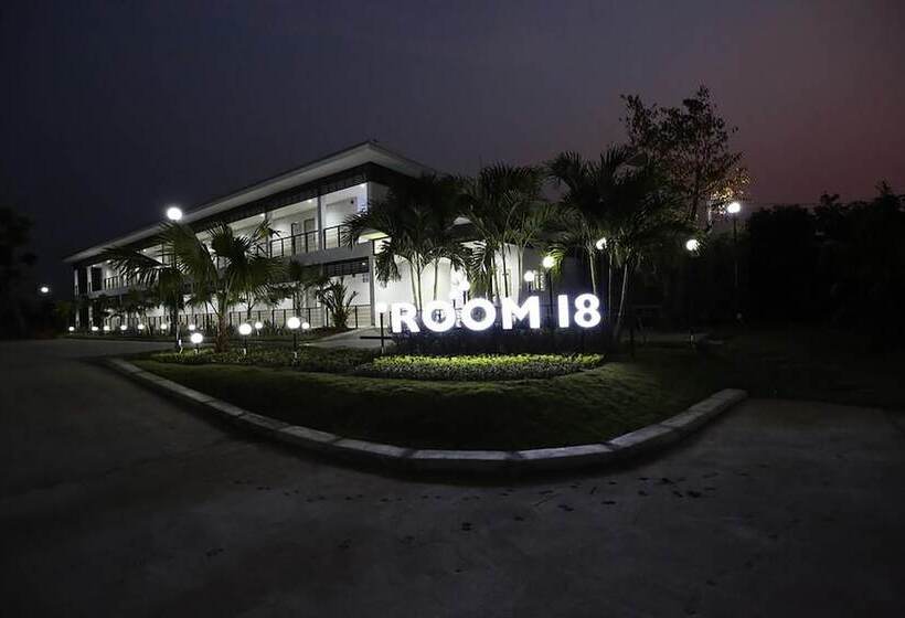 Hotel Room 18 At Ptt Wangchao