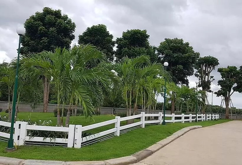 Hotelli Room 18 At Ptt Wangchao