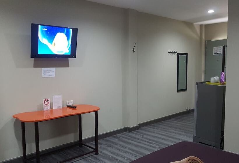 Hotel Room 18 At Ptt Wangchao