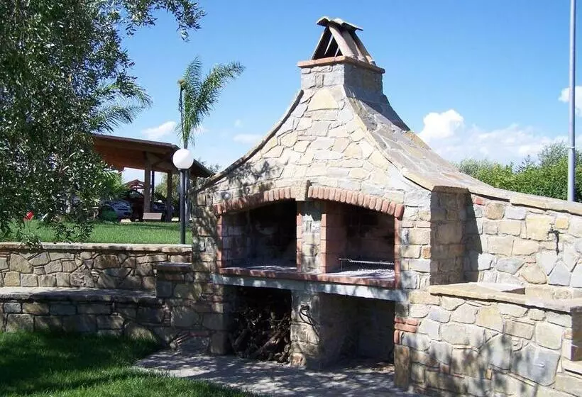 田舎風ホテル Agriturismo La Tavernetta