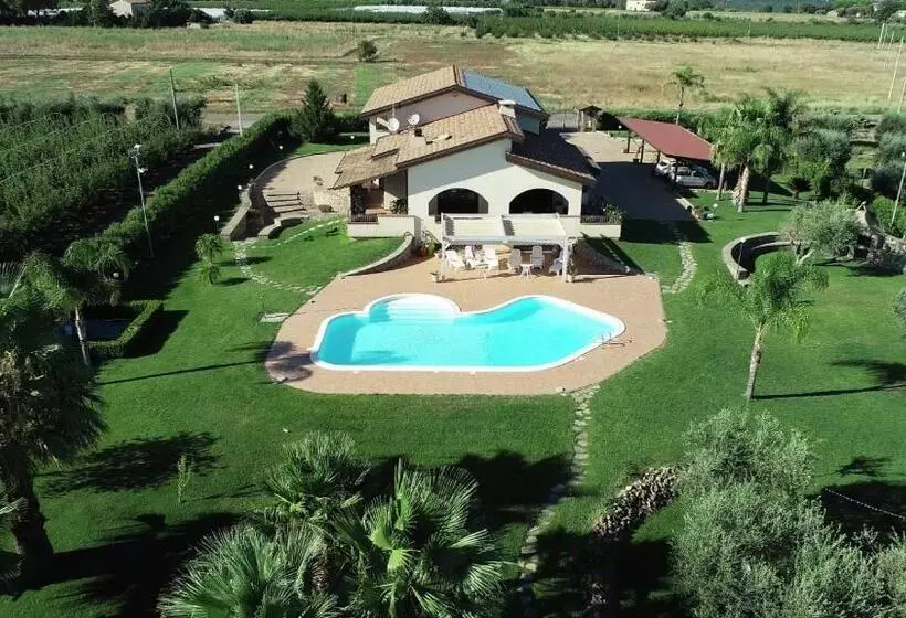 田舎風ホテル Agriturismo La Tavernetta