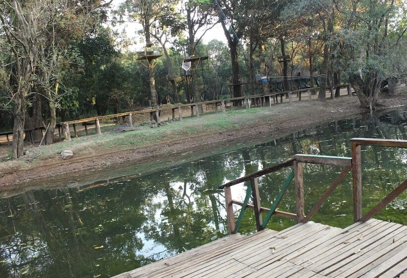 호텔 Shangri La Jungle Resort